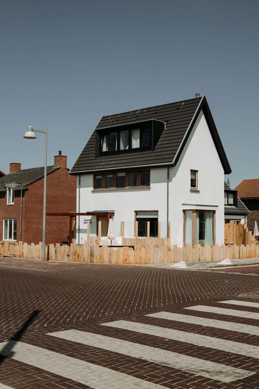 Beach House — das ganze Haus von der Straße aus