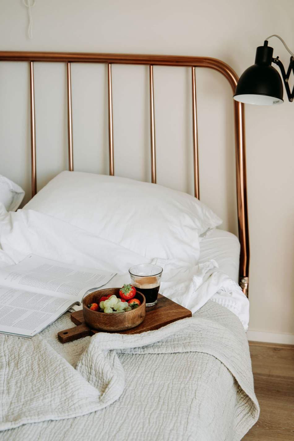 Ontbijt op bed in de ouderslaapkamer